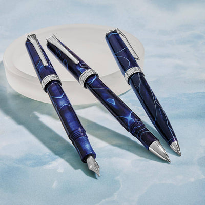 Levenger True Writer Classic Midnight Spark Fountain Pen