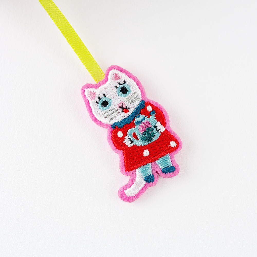 Hobonichi Techo 2026 Embroidered Bookmark - Yumi Kitagishi: White Cat