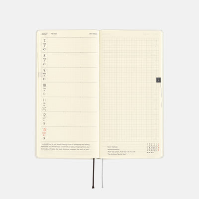 Semaines Hobonichi Techo 2025 - MÈRE : Sourires et larmes (Anglais)