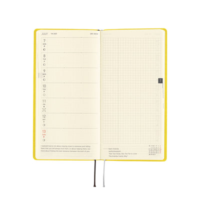 Semanas de Hobonichi Techo 2025 - Liso: Mostaza (Inglés)