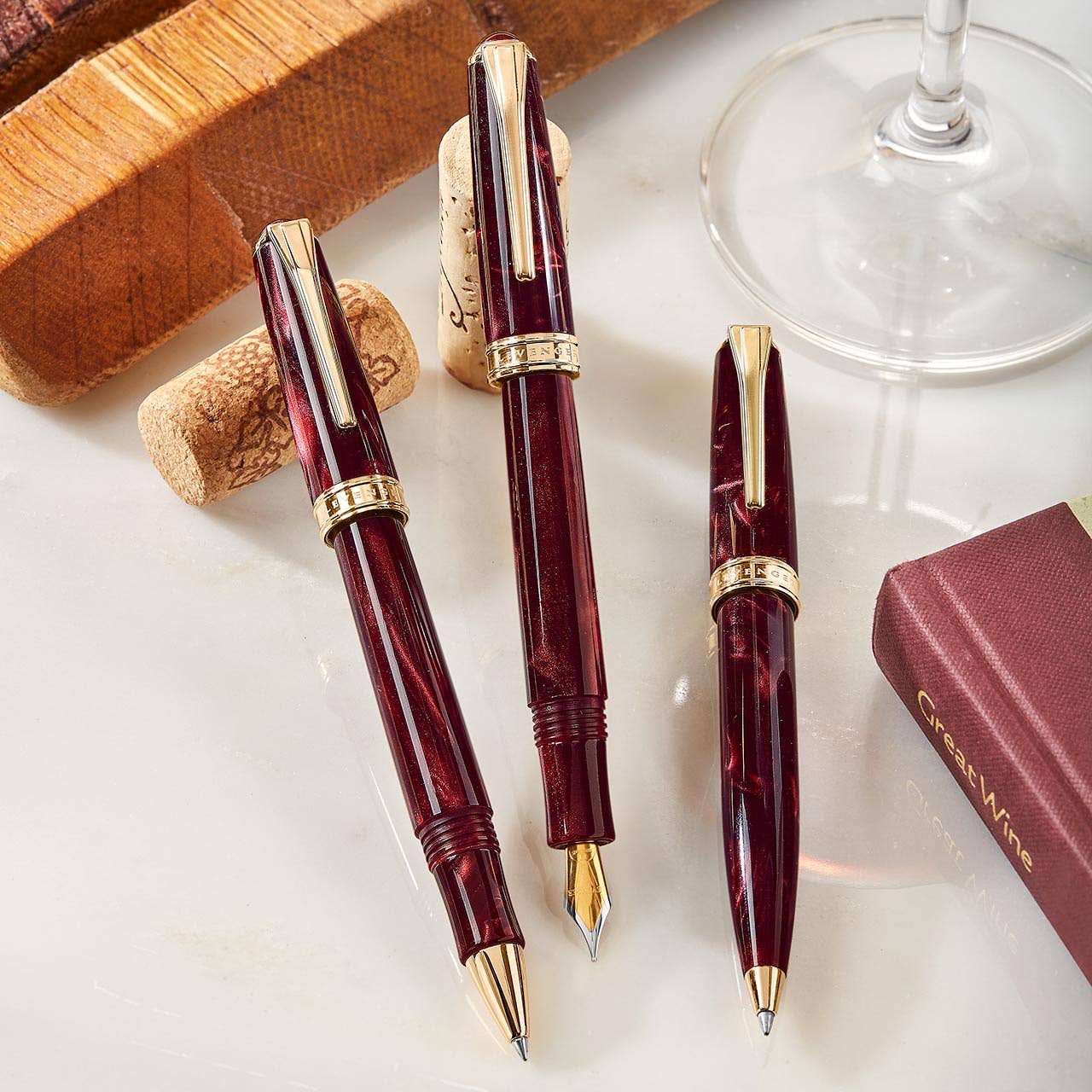 Levenger True Writer Classic Bordeaux Fountain Pen