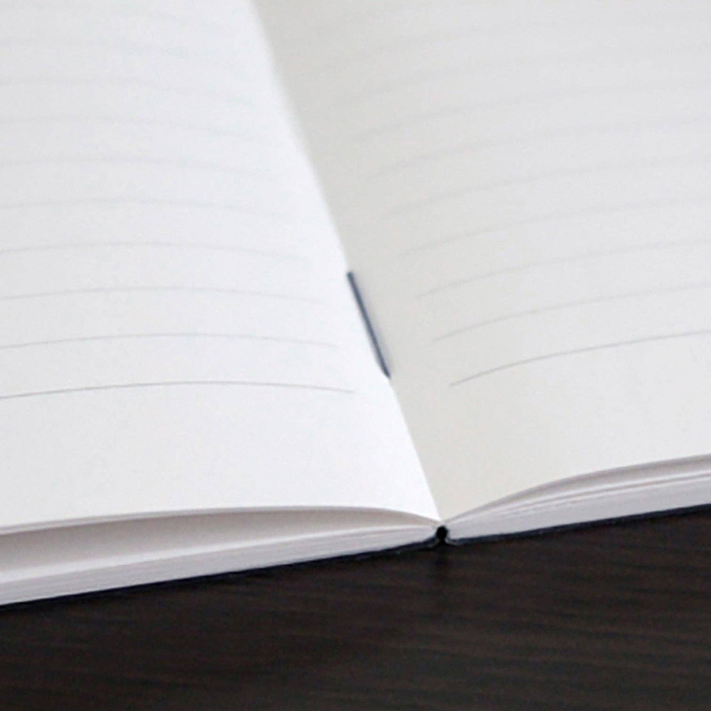 Apica CD-15 Lined Notebook, B5 - Charcoal