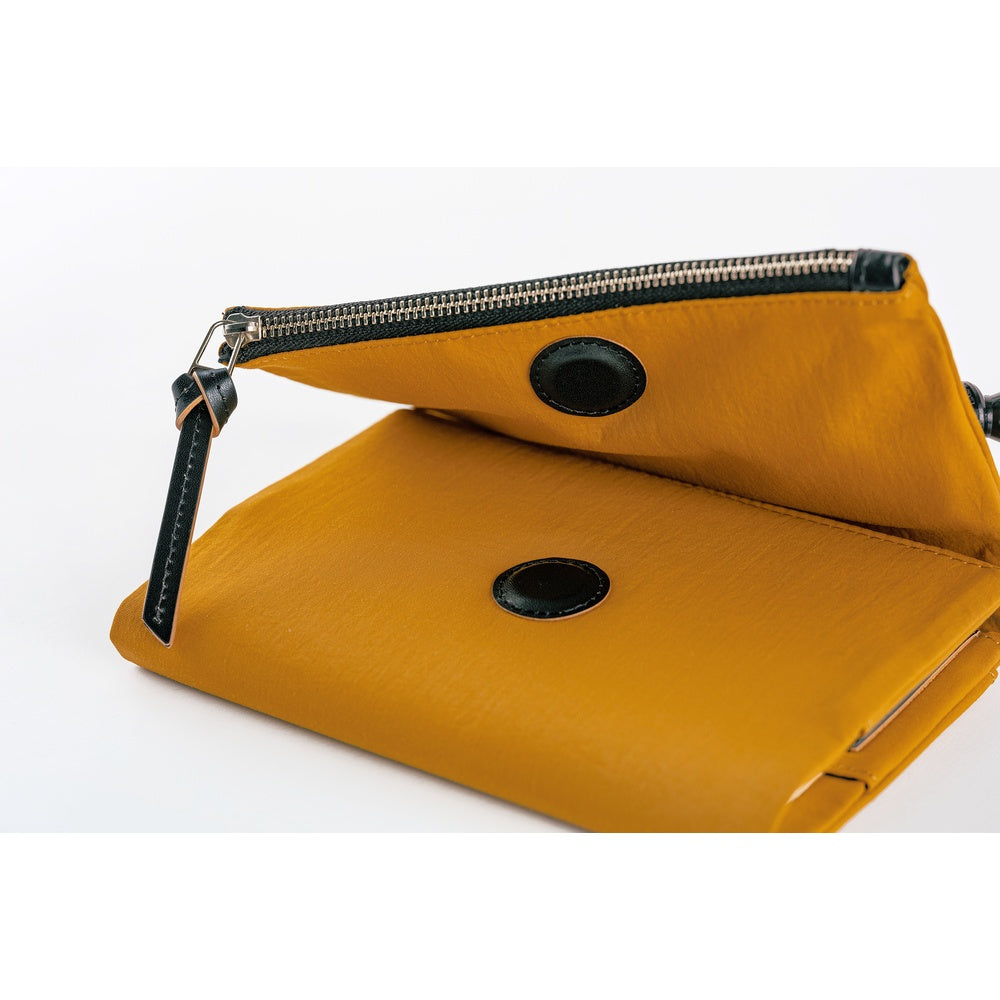 Hobonichi Techo 2026 Original Book & Cover, A6 - Tragen: Mustard (Jan/Mon Start)