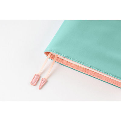 Couverture de livre Hobonichi Life, grande, couverture bleu clair/rose | EN MAGASIN UNIQUEMENT