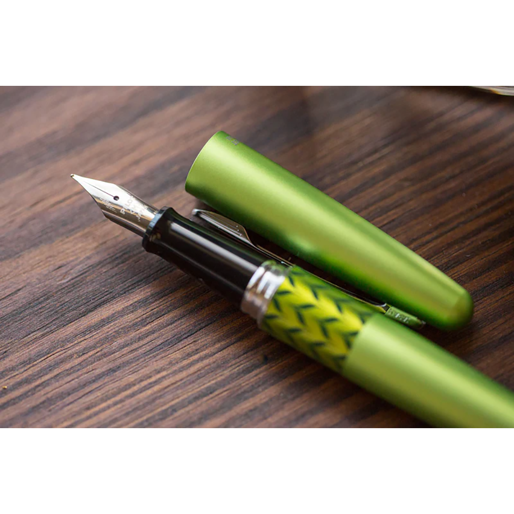 Pilot Metropolitan Retro Pop Fountain Pen, Green