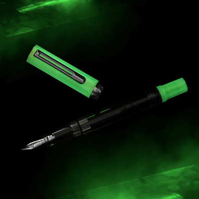 Pluma estilográfica TWSBI ECO Glow, verde